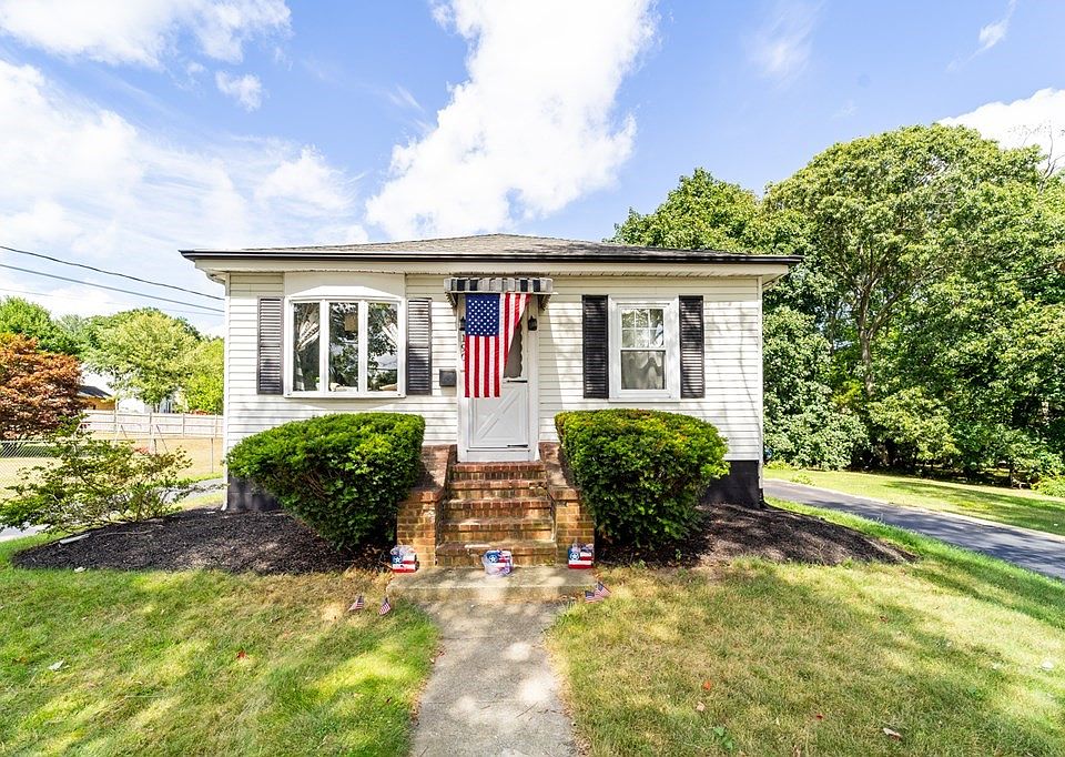190 Hart St, Taunton, MA 02780 Zillow