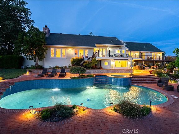 5th image of 1885 Cumbre Rd