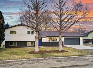 15612 Russell Ln, Caldwell, ID 83607