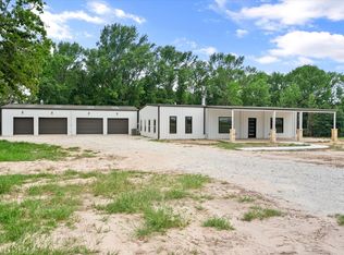 2699 An Cty Rd #2301, Tennessee Colony, TX 75861