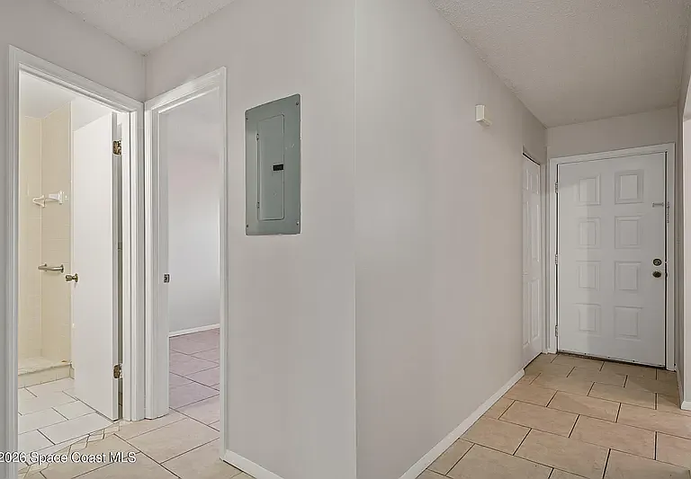 1293 Cheney Hwy #G — Photo 14