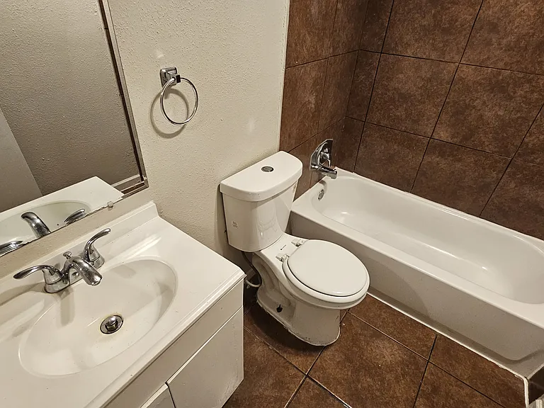 4410 Adonis Dr — Photo 19