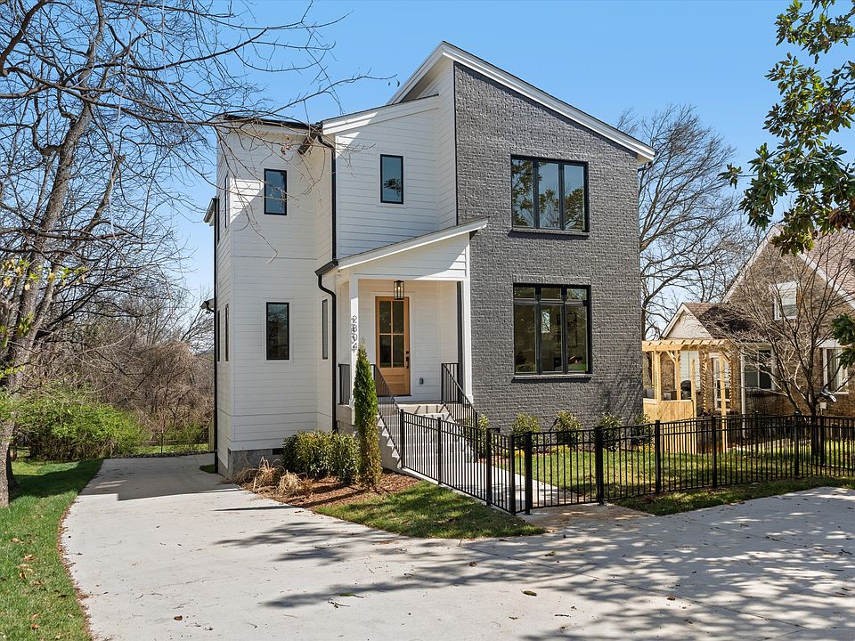 1st image of 2804 Eastland Ave