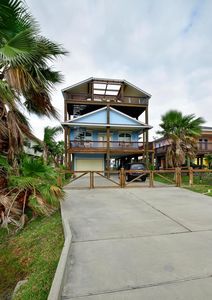 1023 S Magnolia St, Rockport, TX, 78382