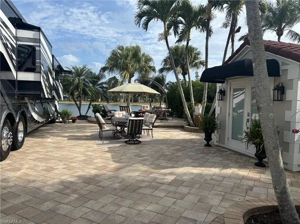 4521 Southern Breeze DR, NAPLES, FL 34114