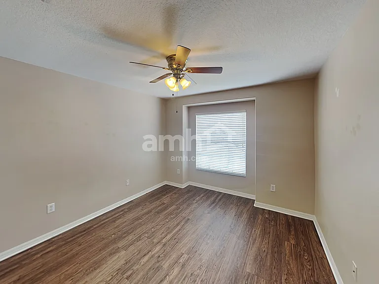 25815 Crippen Dr — Photo 10