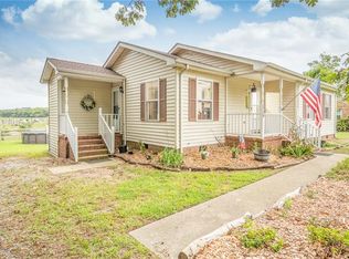 2720 Lake Cohoon Rd, Suffolk, VA 23434