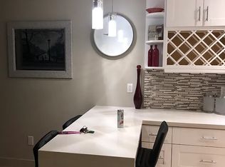 212 Forbes Ave #310, North Vancouver, BC V7M 3E5