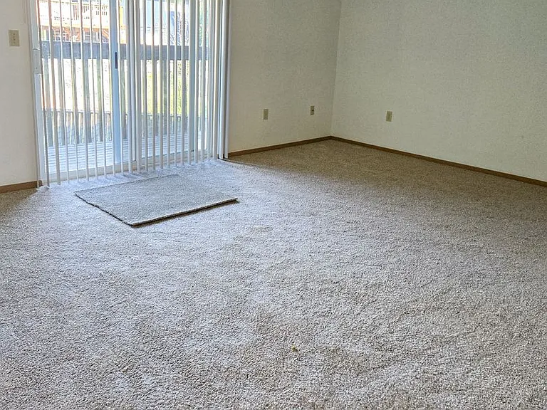 3605-3625 Belle Vista Ct S — Photo 4