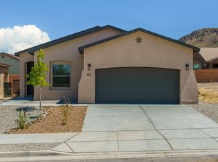412 Wyatt Ave SW, Los Lunas, NM 87031