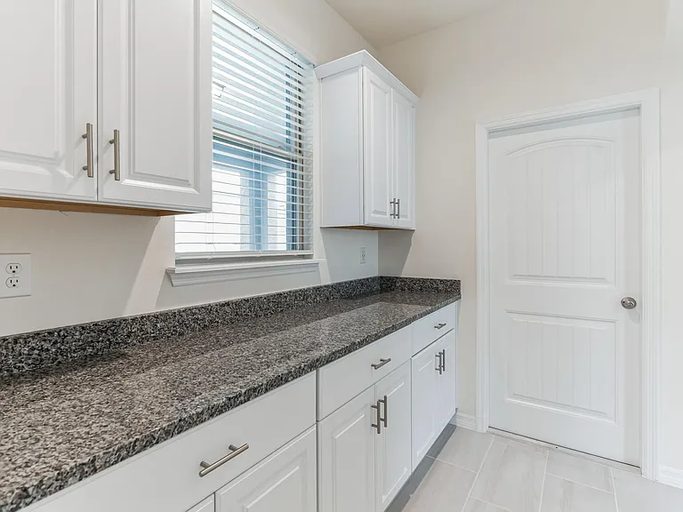 16506 Point Rock Dr — Photo 10