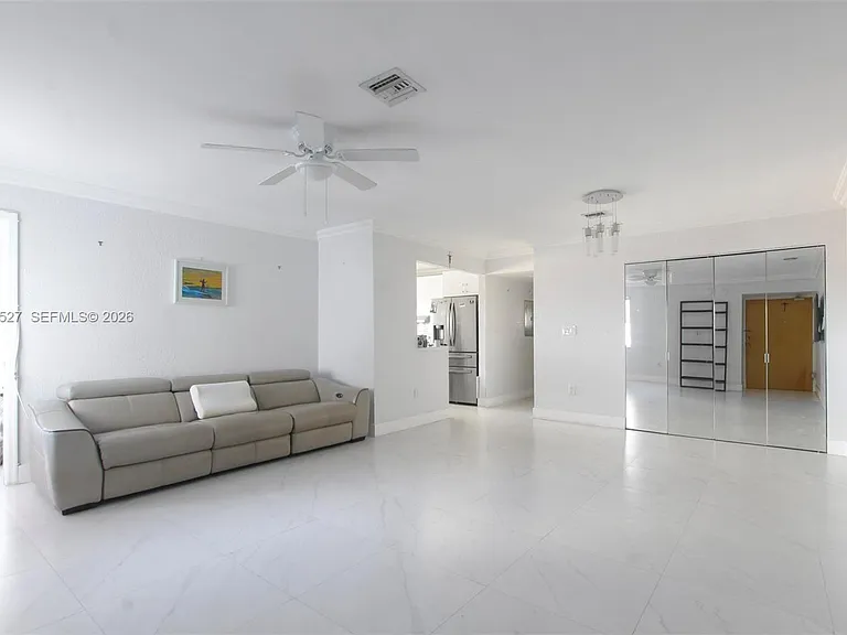 49 Majorca Ave #303 — Photo 3