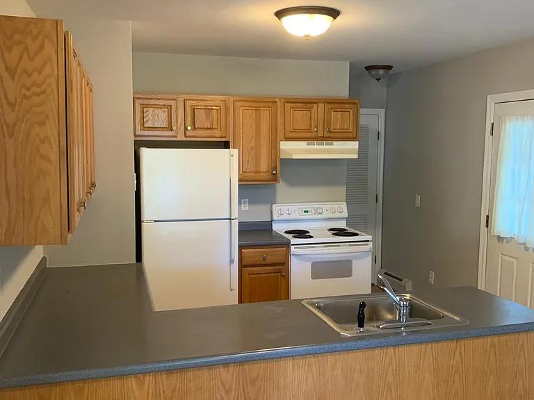 1 Farnam Hl #1 — Photo 15