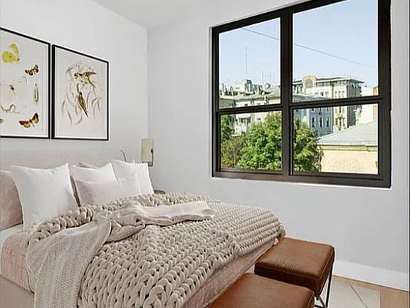 2nd image of 343 Vernon Ave #1A