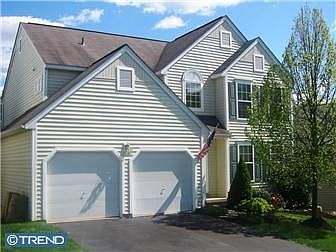 2nd image of 427 Carpenters Cove Ln
