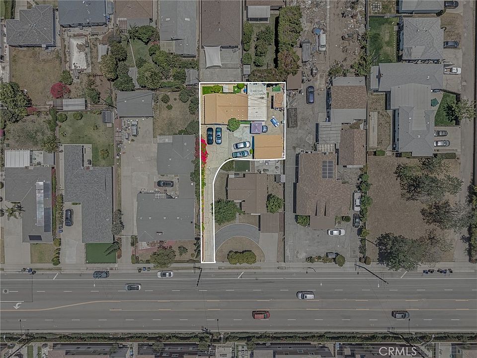2nd image of 22040 Normandie Ave