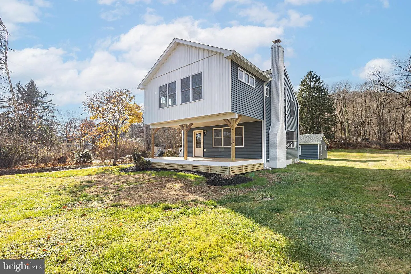 1434 River Rd photo 1