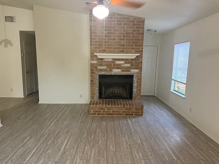14503 Woods Hole Dr — Photo 3