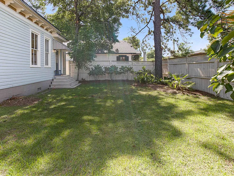 2506 Jefferson St — Photo 55