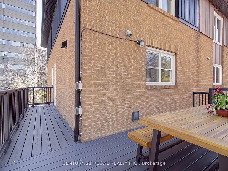 48 Michener Ct — Photo 31