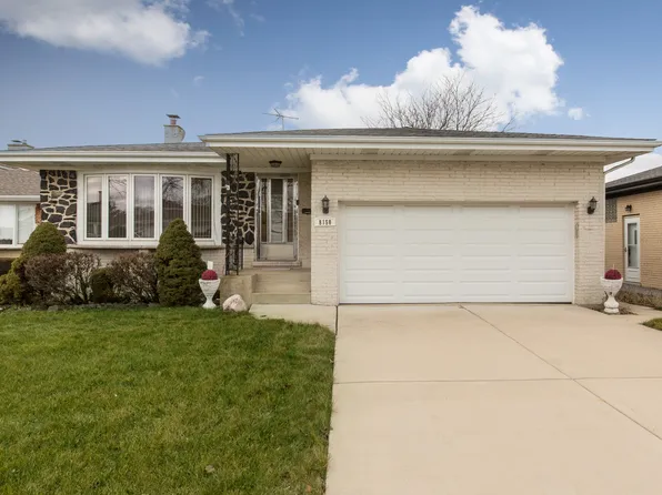 8150 N Root Ct, Niles, IL 60714