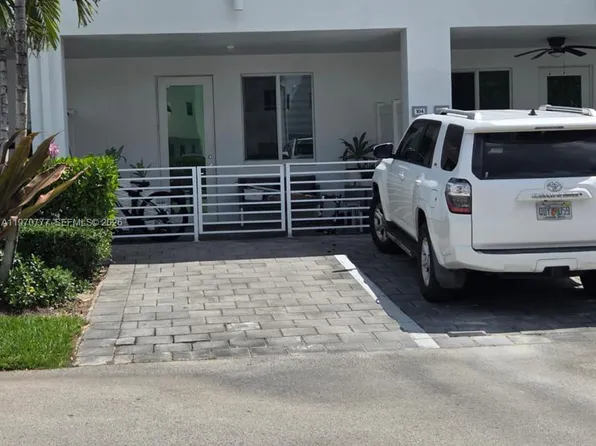 6416 NW 102nd Ct APT 104, Doral, FL 33178