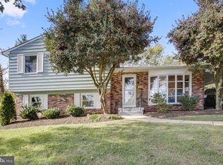 5942 Craft Rd, Alexandria, VA 22310