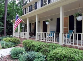 4525 Glen Oaks Dr, Matthews, NC 28104