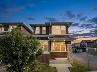95 N Redstone Park NE, Calgary, AB T3N 0P7