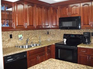 1066 N Hiatus Rd #1066, Pembroke Pines, FL 33026