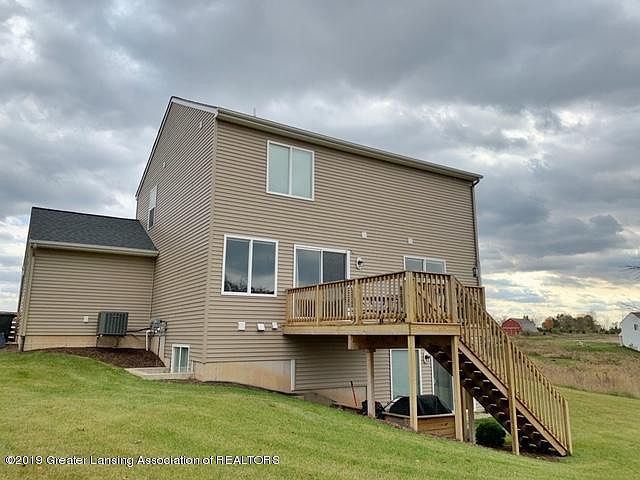 2nd image of 7036 Penn Ct