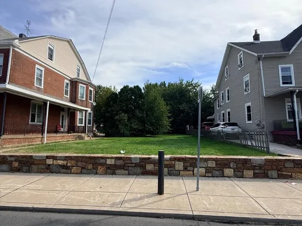 7435 Oxford Ave, Philadelphia, PA 19111