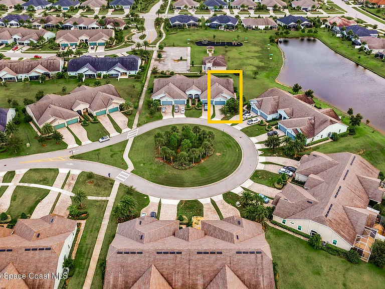 7544 Loren Cove Dr — Photo 3