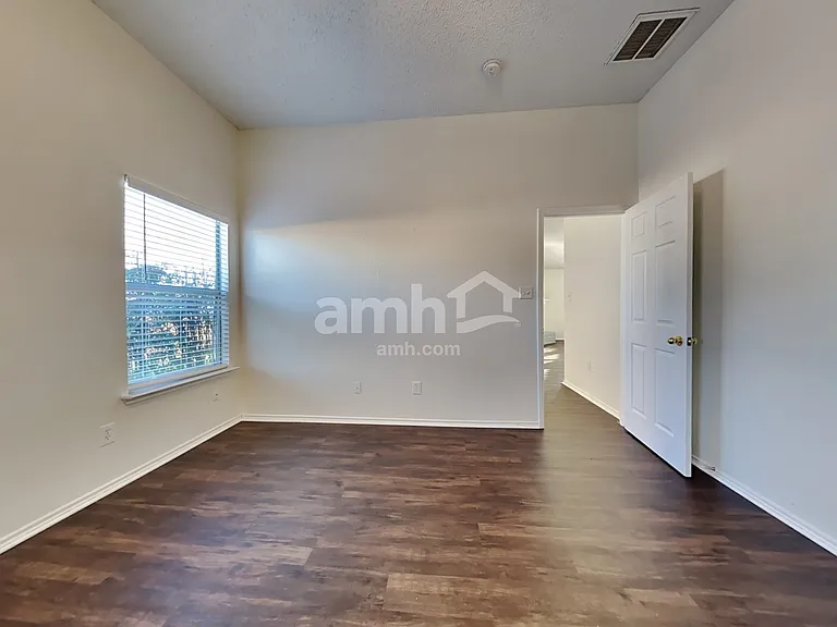 8629 Garden Springs Dr — Photo 9