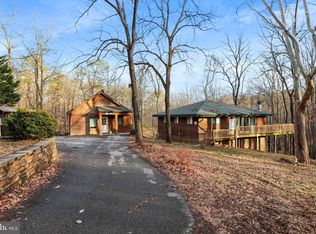 4 Pileated Woodpecker Ln, Hedgesville, WV 25427