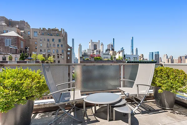 Sold by Corcoran | media 12