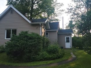 1285 McVean Rd, Corfu, NY 14036