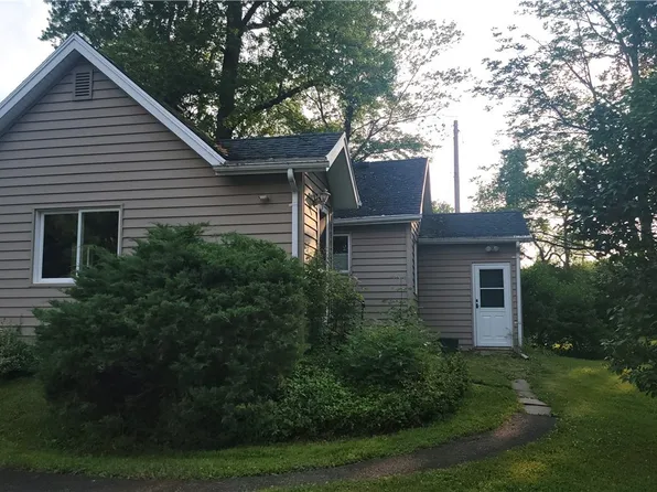 1285 McVean Rd, Corfu, NY 14036