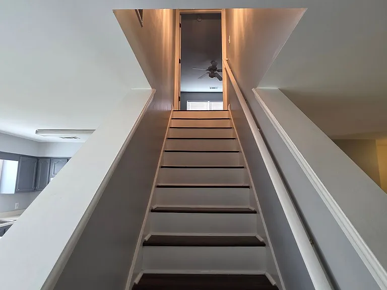 1202 N Carolina Ave — Photo 17