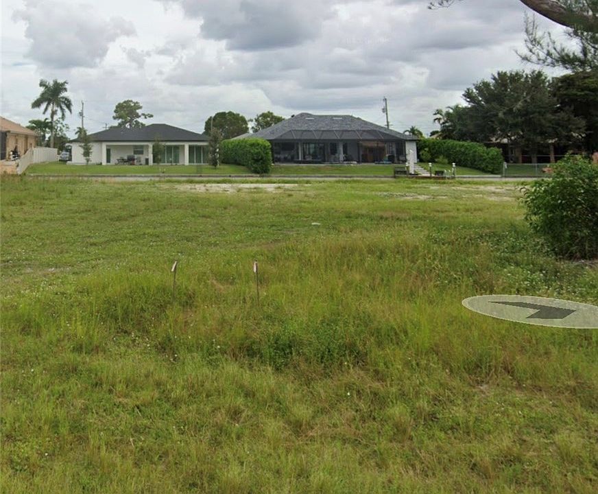 1st image of 1207 SW 8th Ct