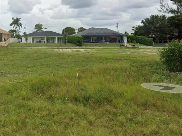 1207 SW 8th Ct, Cape Coral, FL 33991