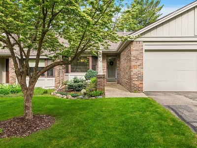 74 Skyline Cir NW, Grand Rapids, MI, 49504