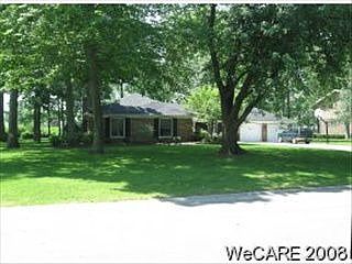 2nd image of 716 Beechwood Pl