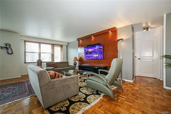 Sold by Douglas Elliman | media 25