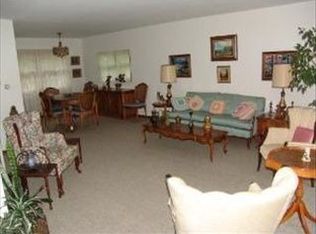 1433 N Mandel Ln, Mount Prospect, IL 60056