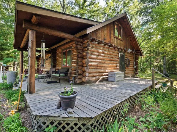 11332 Henderson Rd, Montague, MI 49437