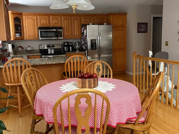 122 Bridgewater Chase Ln, Villa Ridge, MO 63089