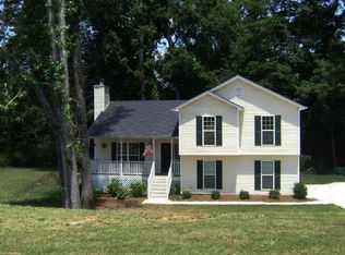 590 Walking Ln, Winder, GA 30680