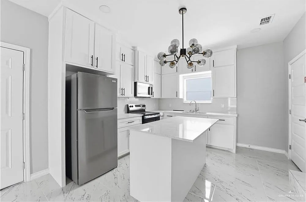 2 bed, 2.5 bath, 11 sqft, $1,500 — Photo 4