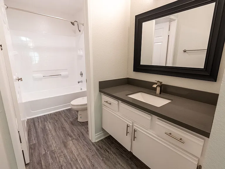 14056 Valleyheart Dr. — Photo 21